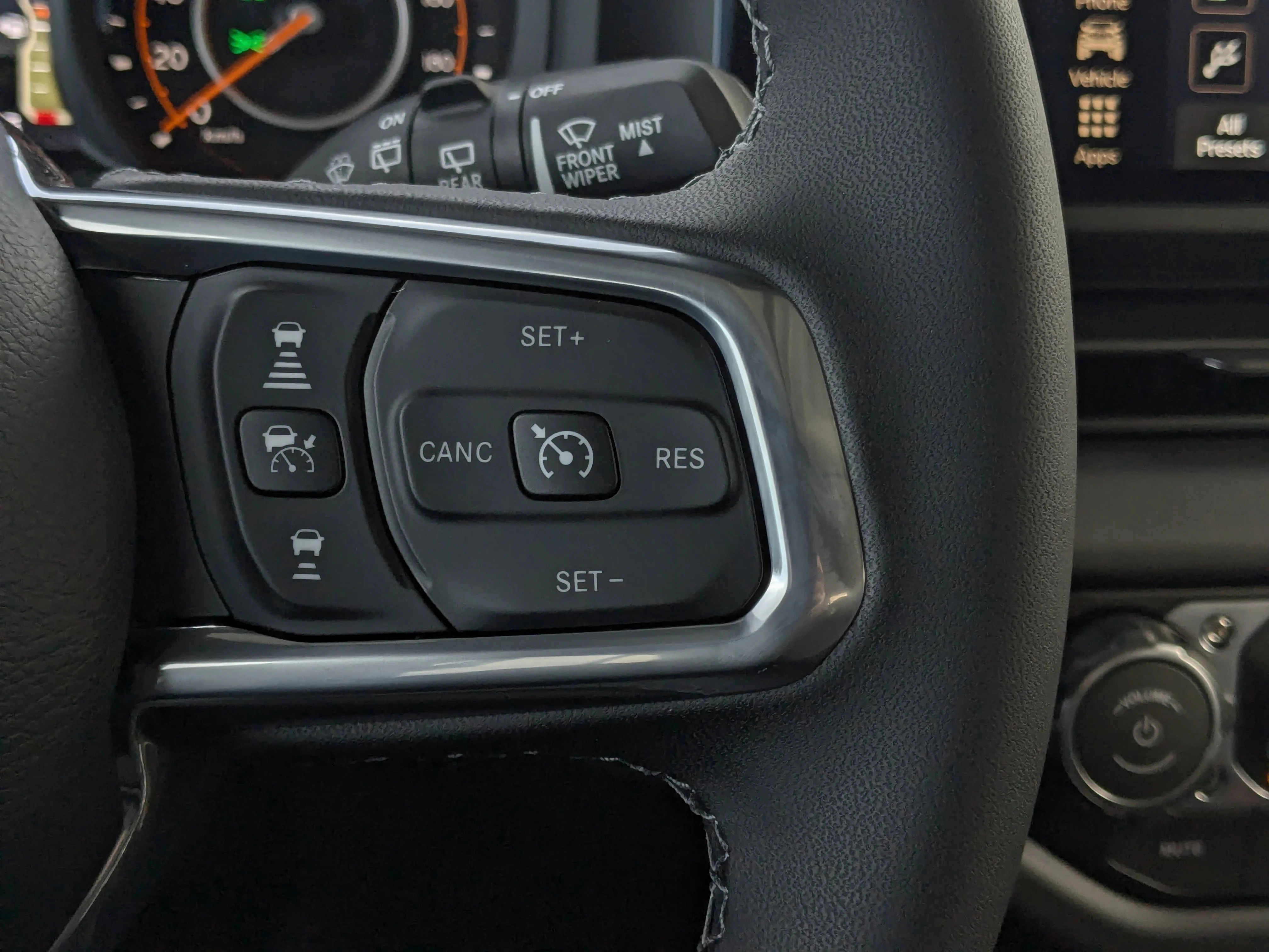 New 2026 Dark blue Jeep Sahara - - McKinley Leather - Body-Color Top - Alpine Audio - Technology Group - Remote Start & tons image 17
