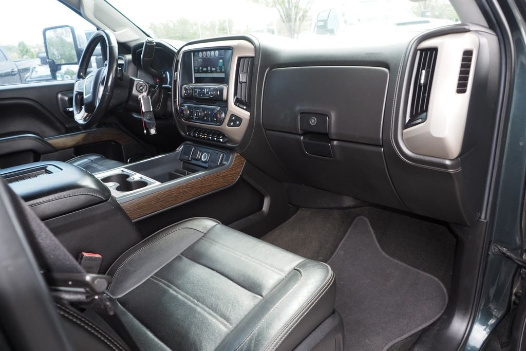 Used 2017 Gray GMC Denali image 21
