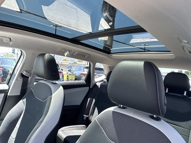 New 2026 Gray Volkswagen 1.5T SE image 10