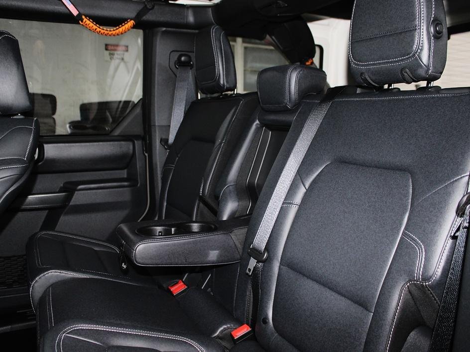 Used 2025 Gray Ford Badlands image 38