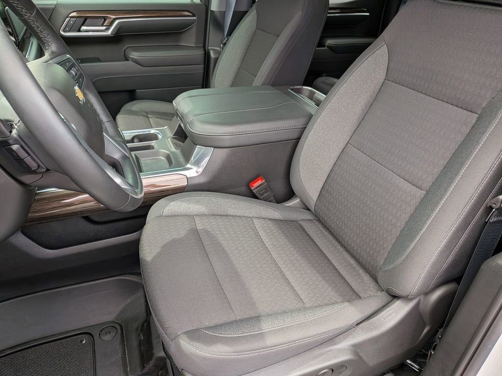 2025 Chevrolet Silverado 1500 LT - Photo 29