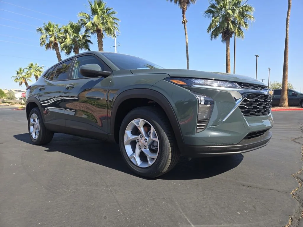2026 Chevrolet Trax LS's photo