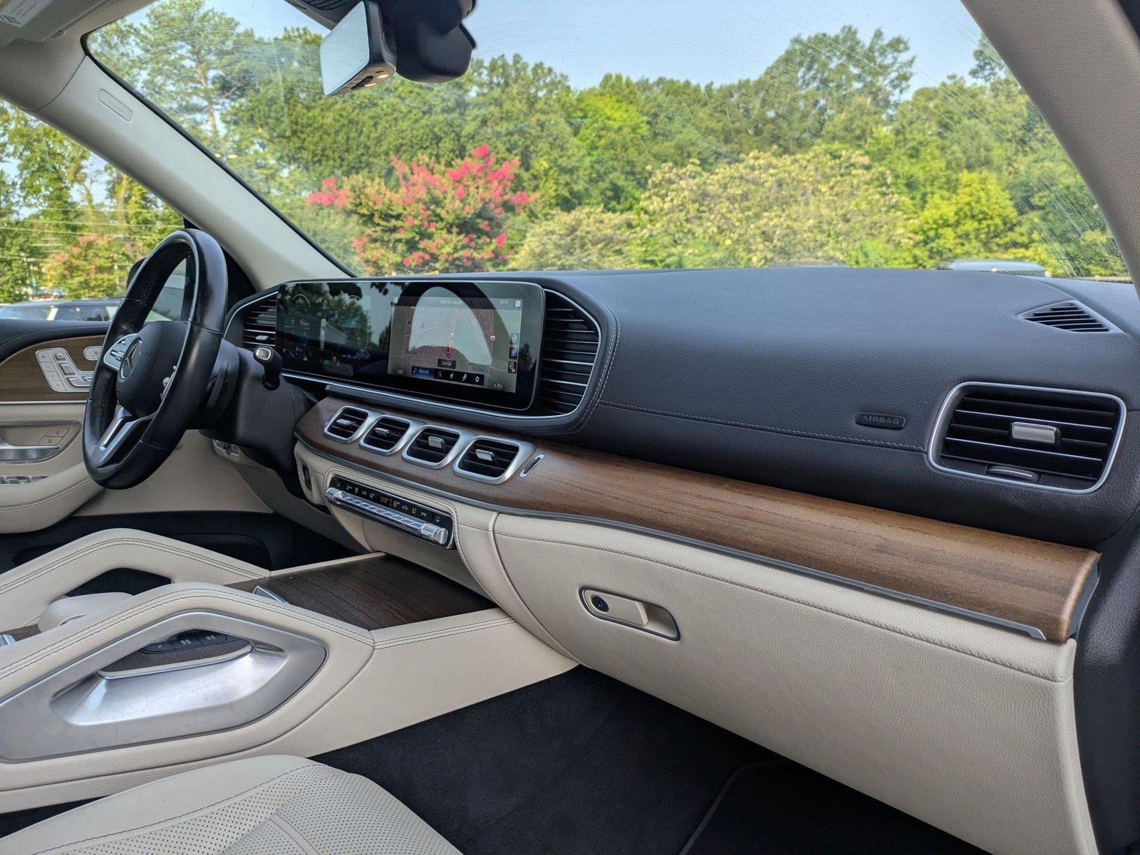 Used 2022 MANUFAKTUR Diamond White Bright Mercedes-Benz GLS 450 image 38