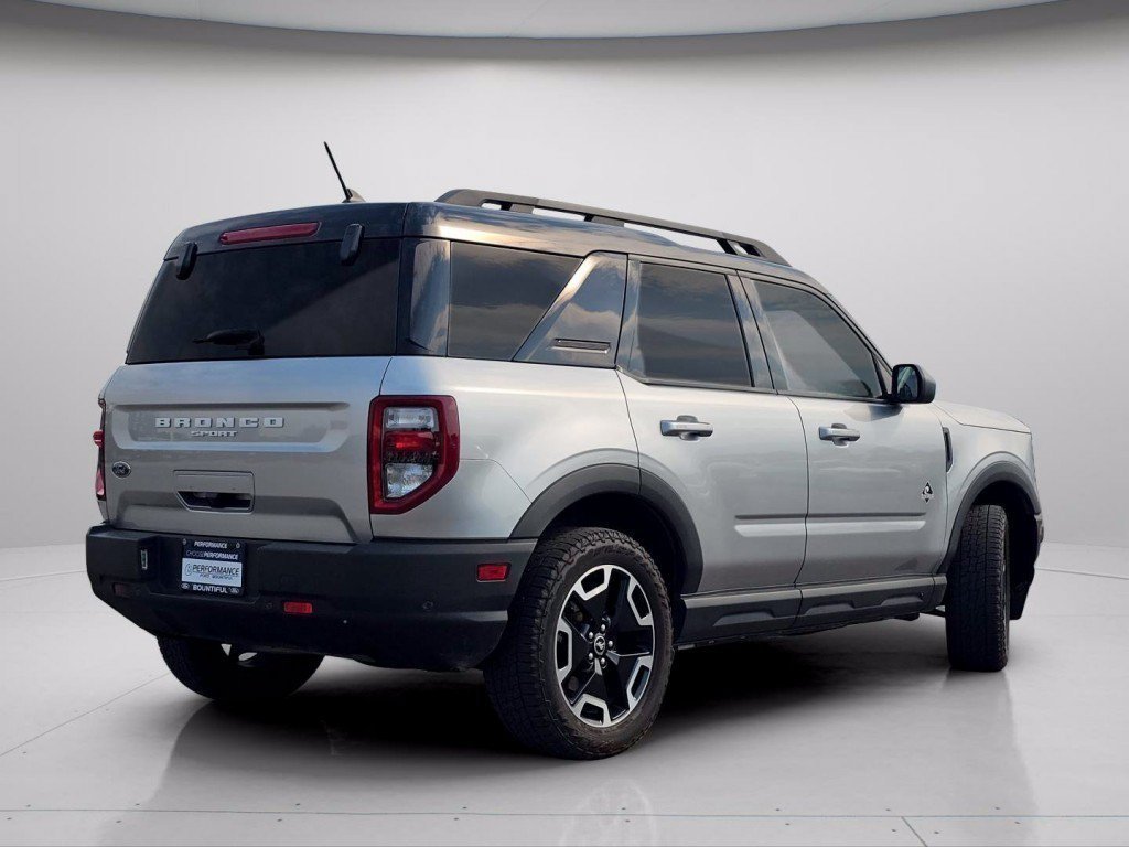 Used 2022 Silver Metallic Ford Outer Banks image 23