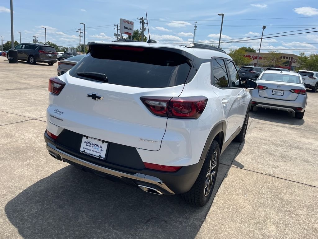 Used 2024 White Chevrolet ACTIV image 5