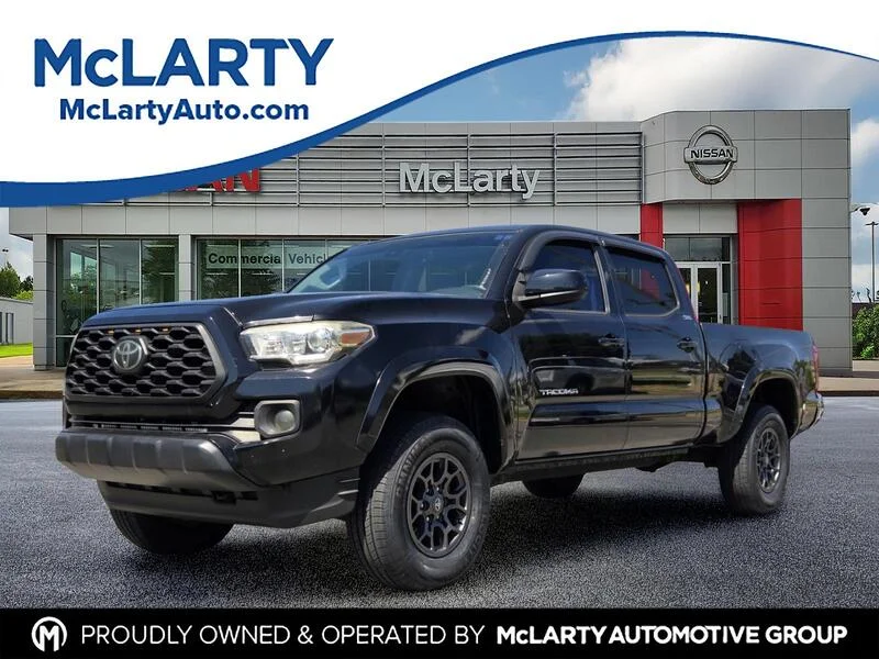 Used 2018 Midnight Black Metallic TOYOTA SR5 DOUBLE CAB 6
