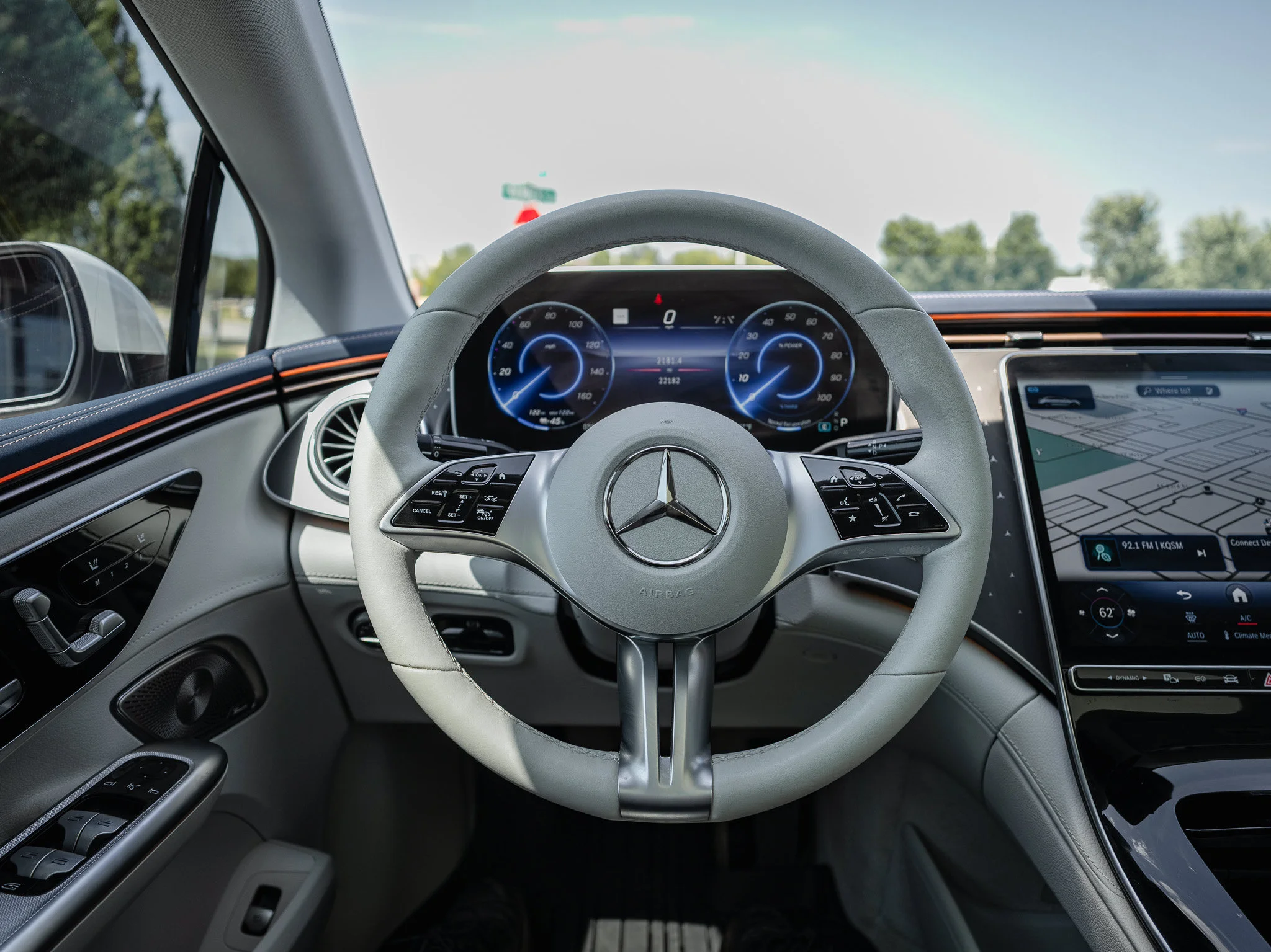 Certified Used 2023 MANUFAKTUR Moonlight White Metallic Mercedes-Benz 350 Sedan image 16