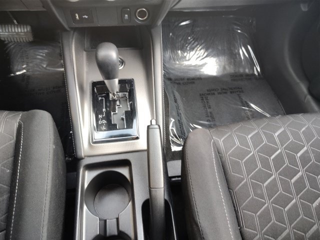 Used 2025 Silver Mitsubishi 2.0 ES image 20