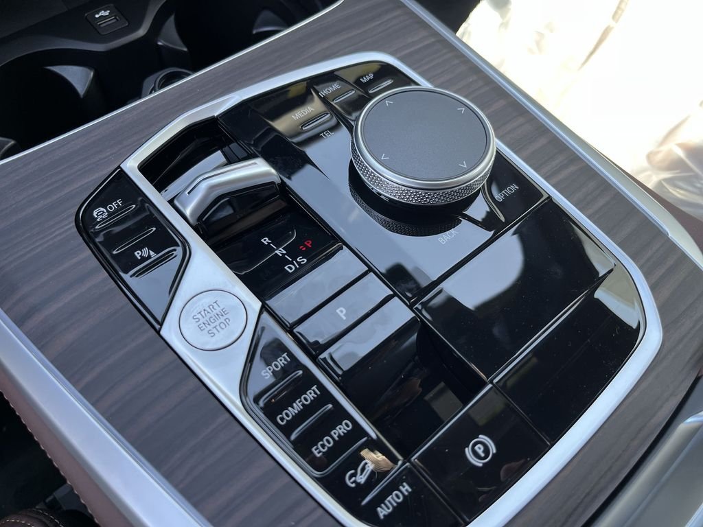 New 2026 Gray BMW xDrive40i image 16
