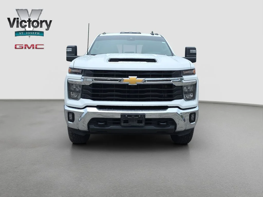 Used 2024 Chevrolet Silverado 2500HD LT with VIN 2GC4YNE72R1194352 for sale in Kansas City