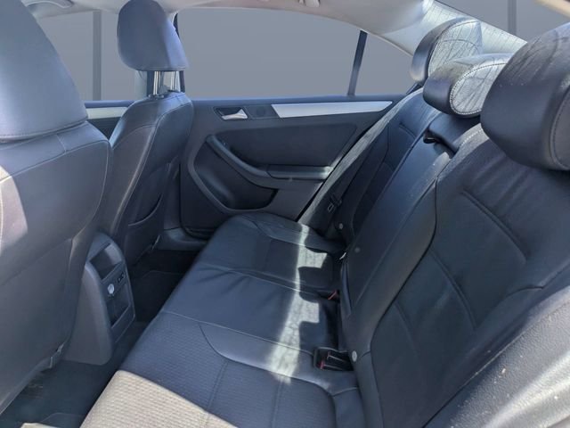 Used 2014 Black Volkswagen 1.8T SE image 12