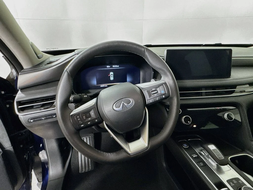 Certified Used 2024 Blue INFINITI LUXE image 14