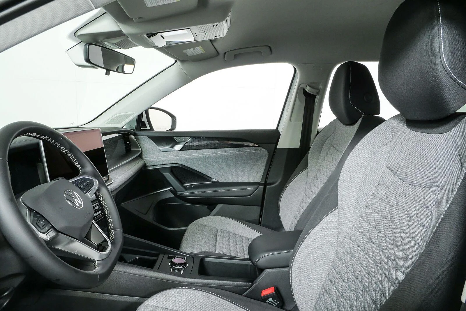Certified Used 2025 Pure White Volkswagen S image 5