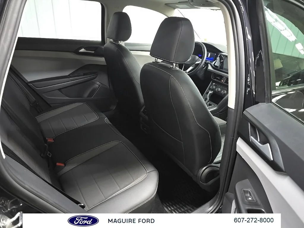 Used 2022  Volkswagen 1.5T SE image 21