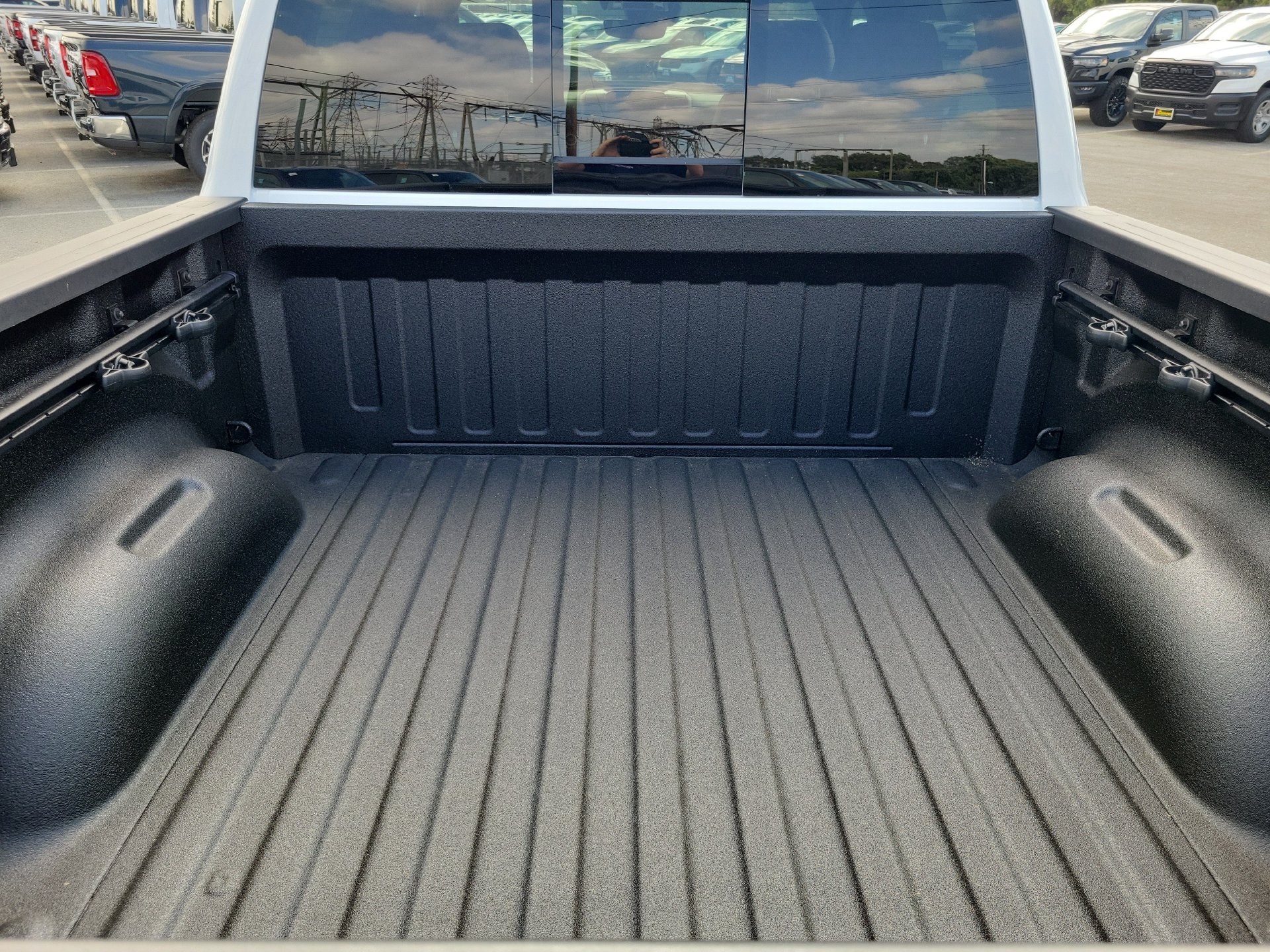 New 2027 Bright White Clear-Coat Exterior Paint RAM Rebel image 17