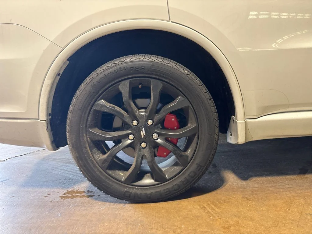 Used 2019 White Knuckle Clearcoat Dodge R/T image 20
