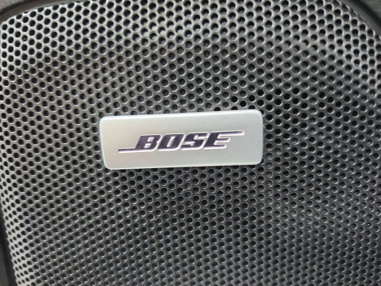 Used 2022 White GMC AT4 image 41