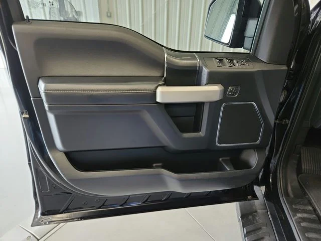 Used 2020 Black Ford Lariat image 78