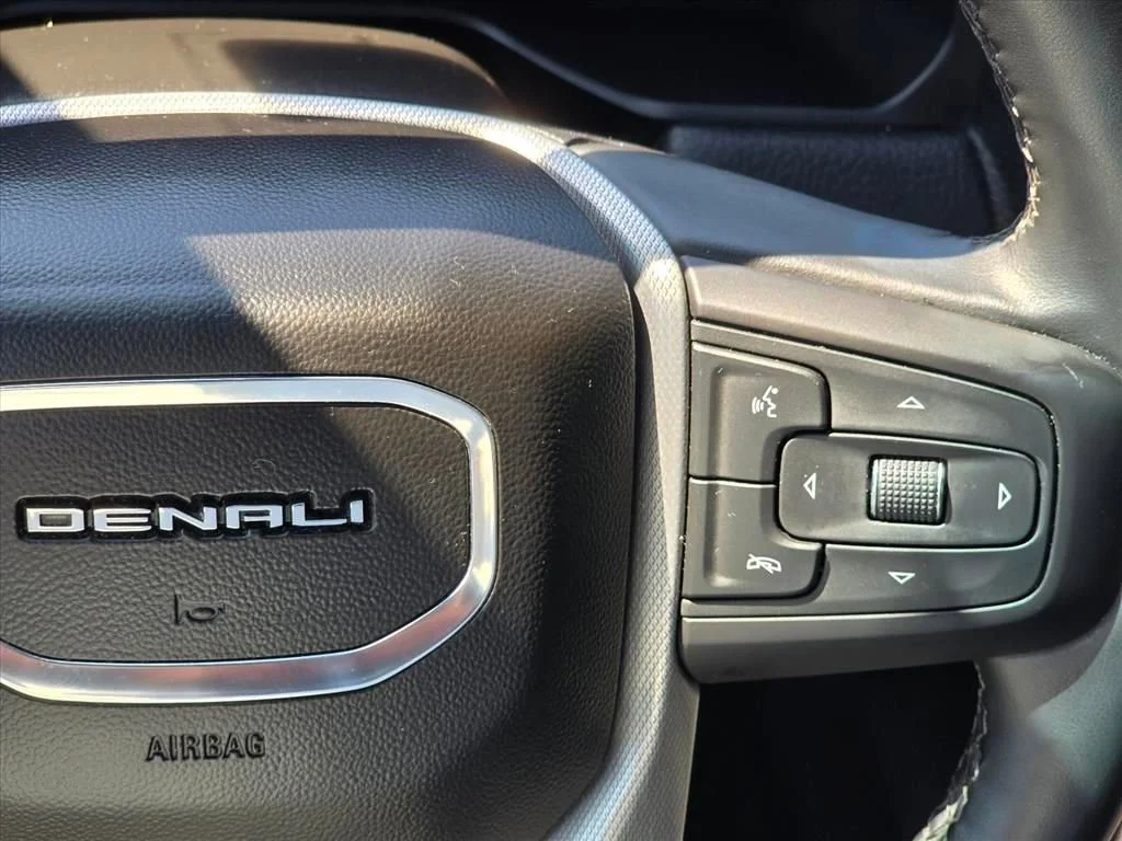 Used 2023 Sterling Metallic GMC Denali image 17