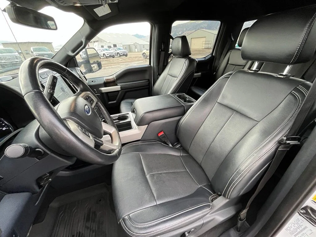Used 2022 White Ford Lariat image 9