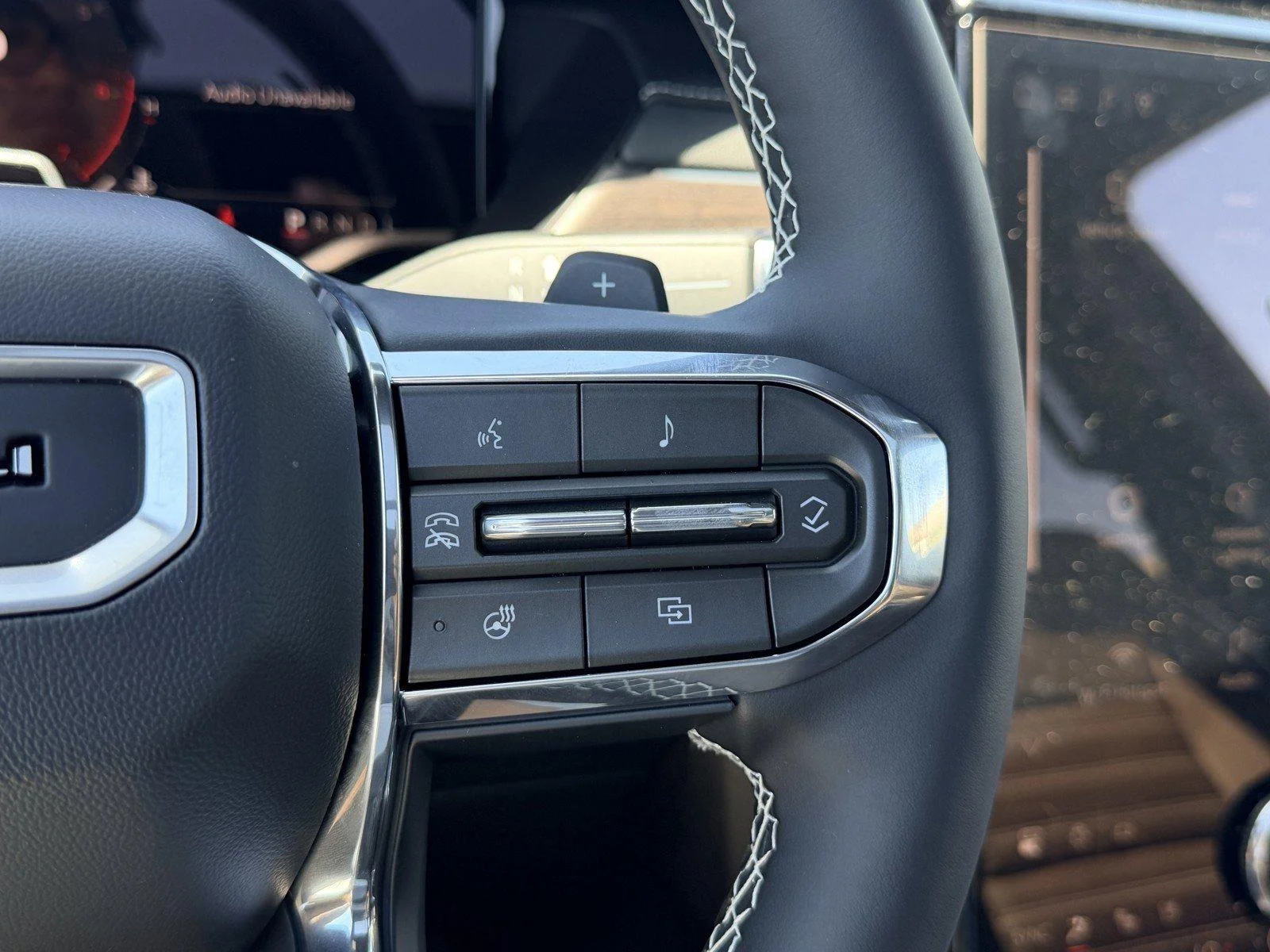 New 2026 Glacier White Tricoat GMC Denali Ultimate image 23