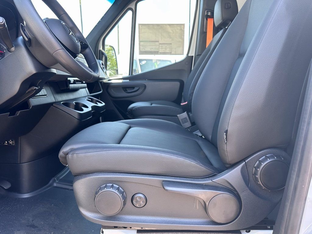 2025 Mercedes-Benz Sprinter Cargo Van Base - Photo 17