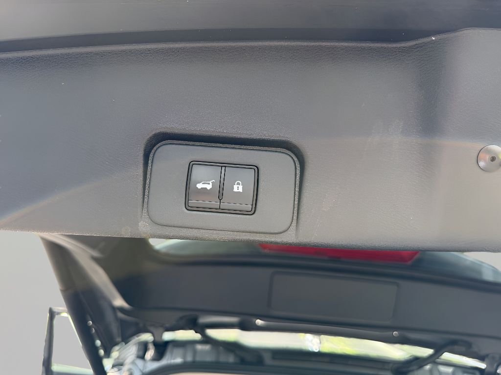 2024 Nissan Rogue SV - Photo 33