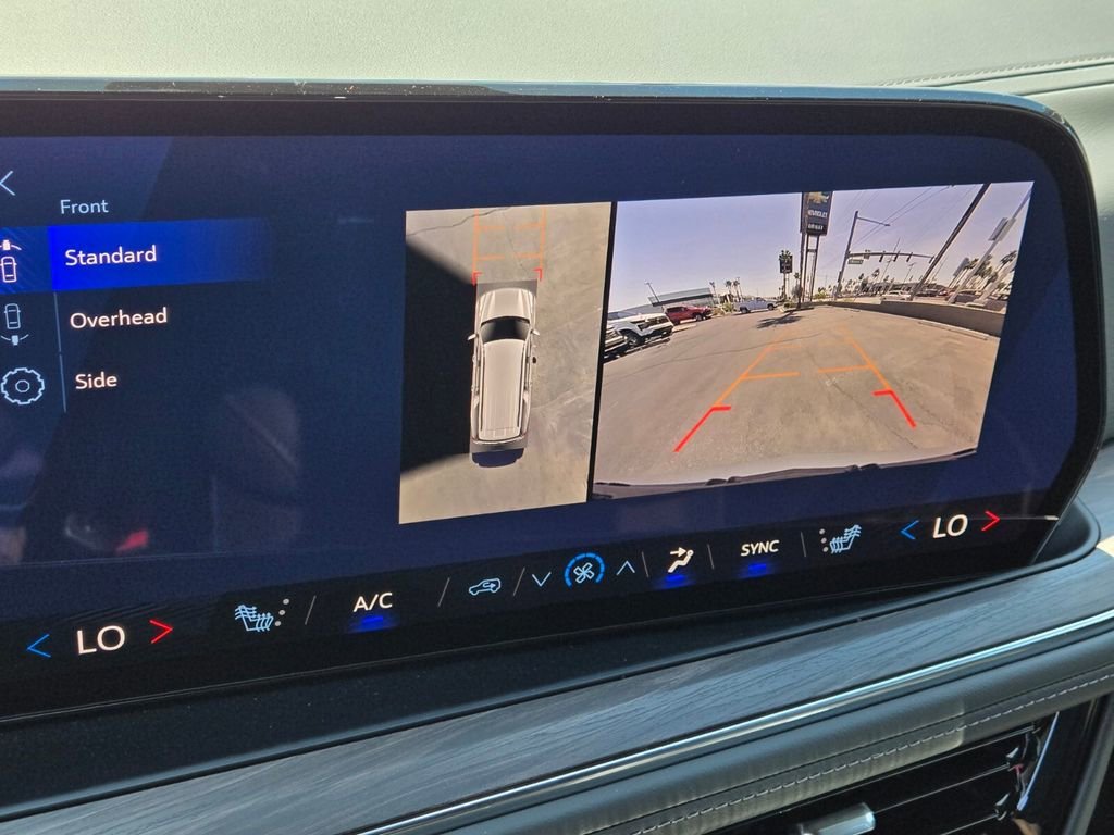 2026 Chevrolet Suburban Z71 - Photo 16
