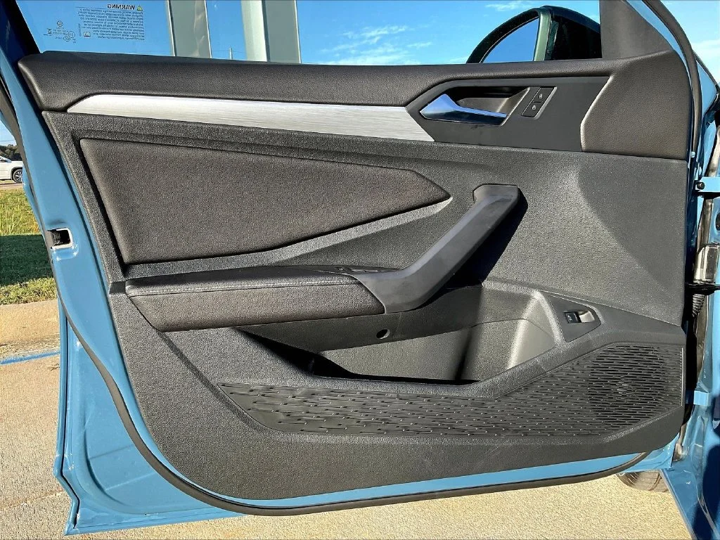 New 2027 Blue Volkswagen 1.5T Sport image 21