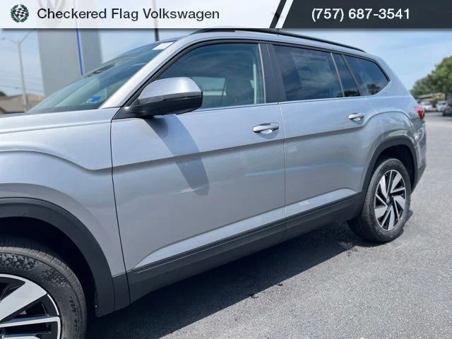 New 2026 Silver Volkswagen 2.0T SE w/Technology image 3