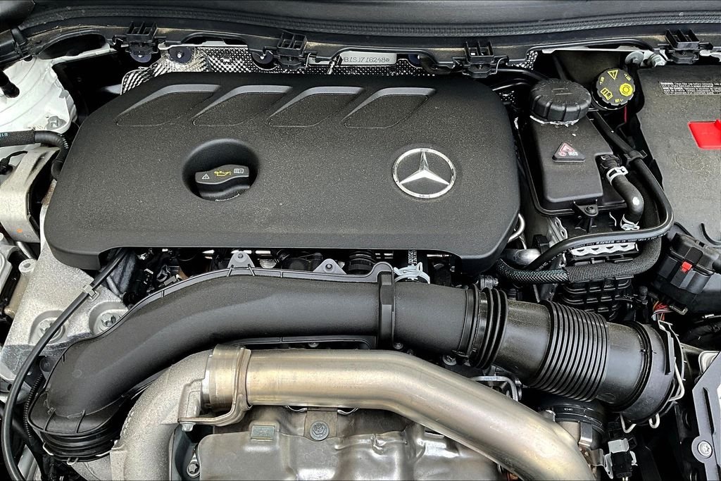 Certified Used 2025 White Mercedes-Benz GLA 250 image 34