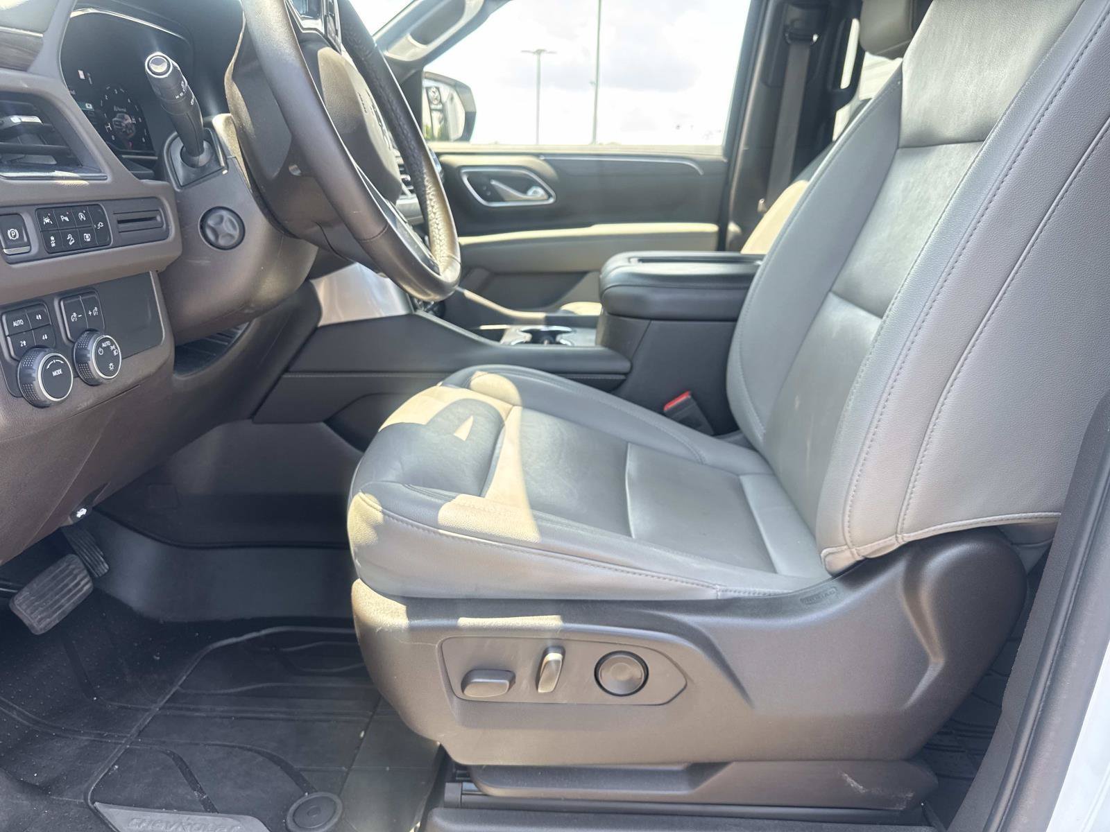 Used 2022 White Chevrolet Z71 image 68