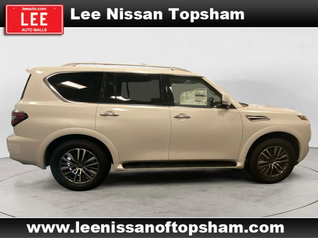 Certified Used 2024 Aspen White Tricoat Nissan SL image 7