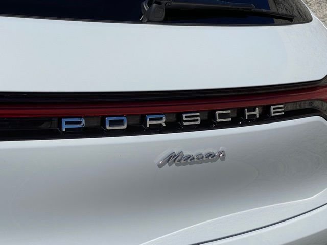 Used 2025 White Porsche  image 33