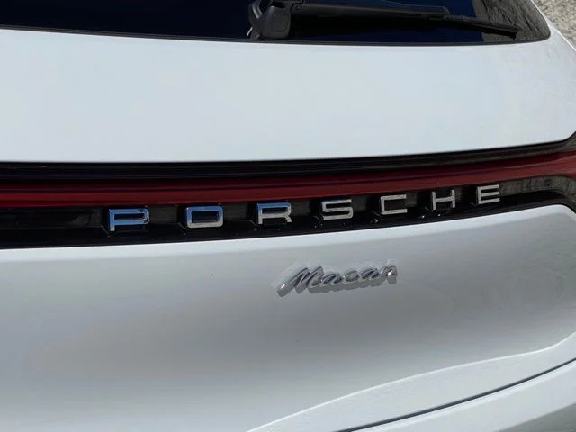 Used 2025 White Porsche  image 33