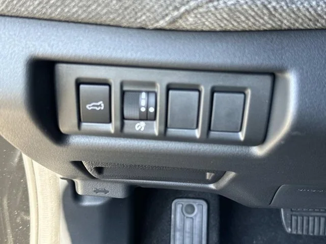 New 2026 CRYSTAL BLACK SILICA Subaru Limited image 84