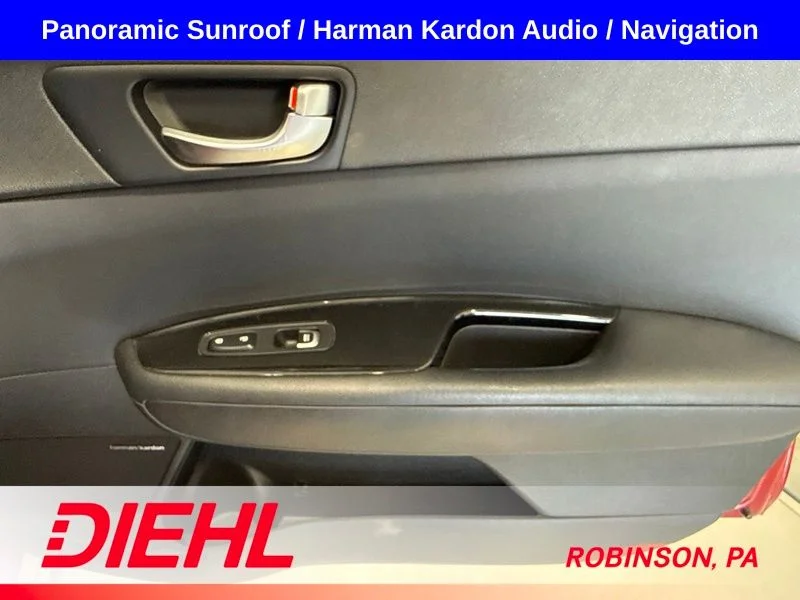 Used 2018 Red Kia SX image 13