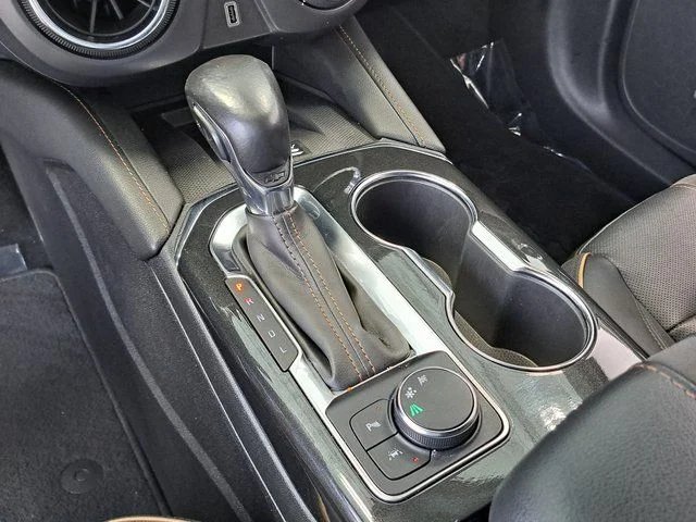 Used 2019 White Chevrolet Premier image 18