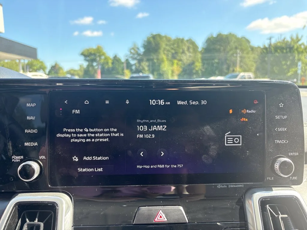 Certified Used 2023 White Kia SX image 21