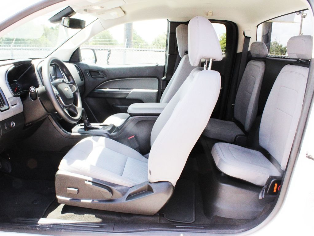 Used 2015 Summit White Chevrolet 2WD WT image 5
