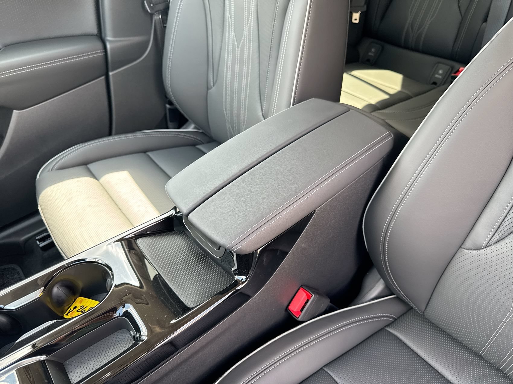 New 2026 Ebony Twilight Metallic Buick Avenir image 21