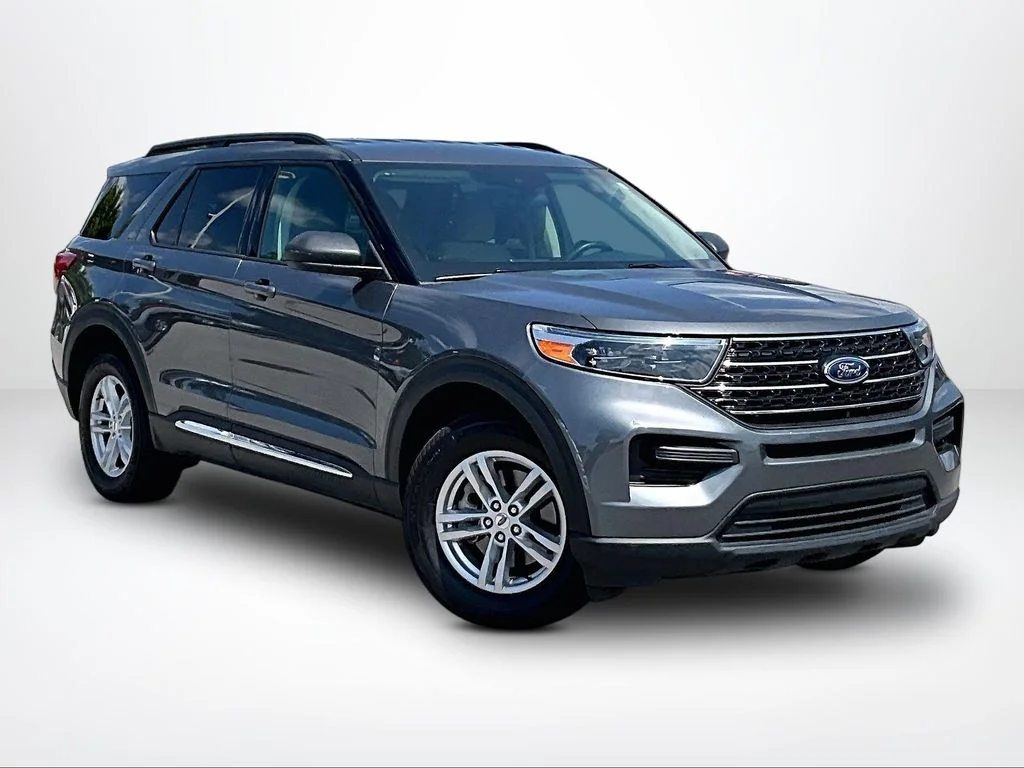 Used 2023 Gray Ford XLT image 13