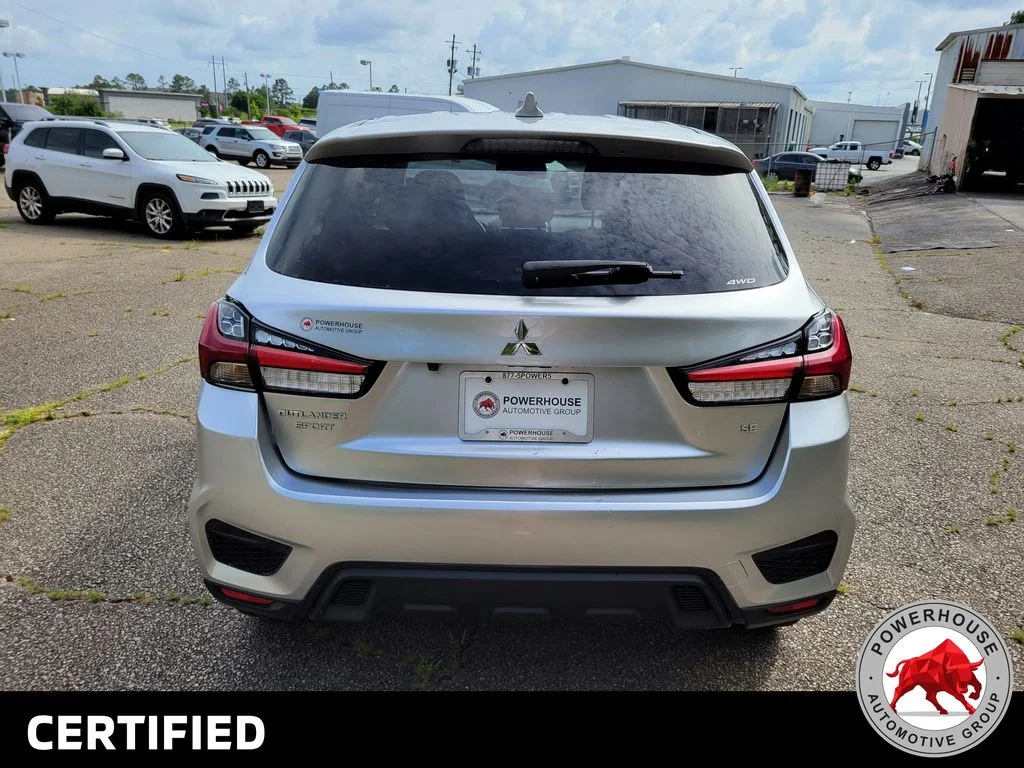 Used 2024  Mitsubishi  image 5