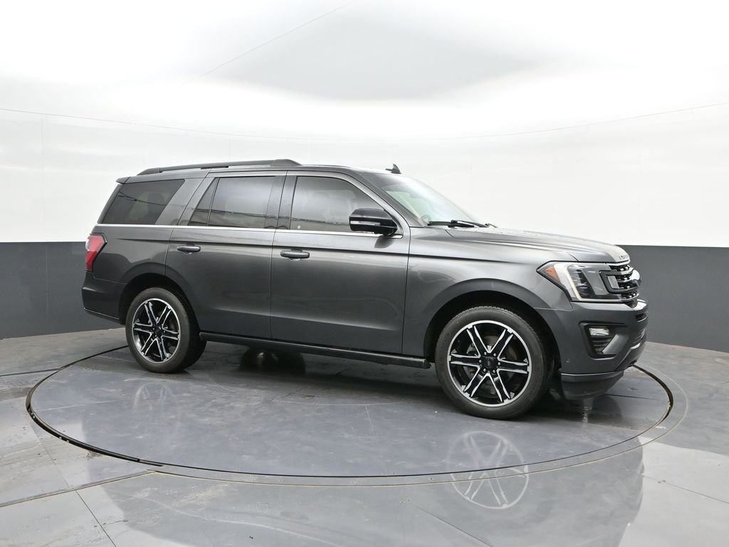 Used 2019 Gray Ford Limited image 17