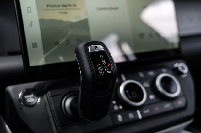 New 2026  Land Rover X-Dynamic SE image 32