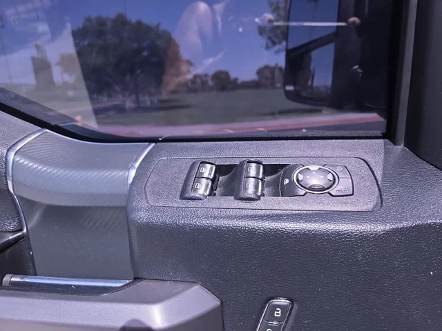 Used 2020 Blue Ford XLT image 14