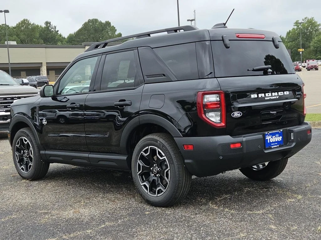 New 2026 Shadow Black Ford Outer Banks® image 7