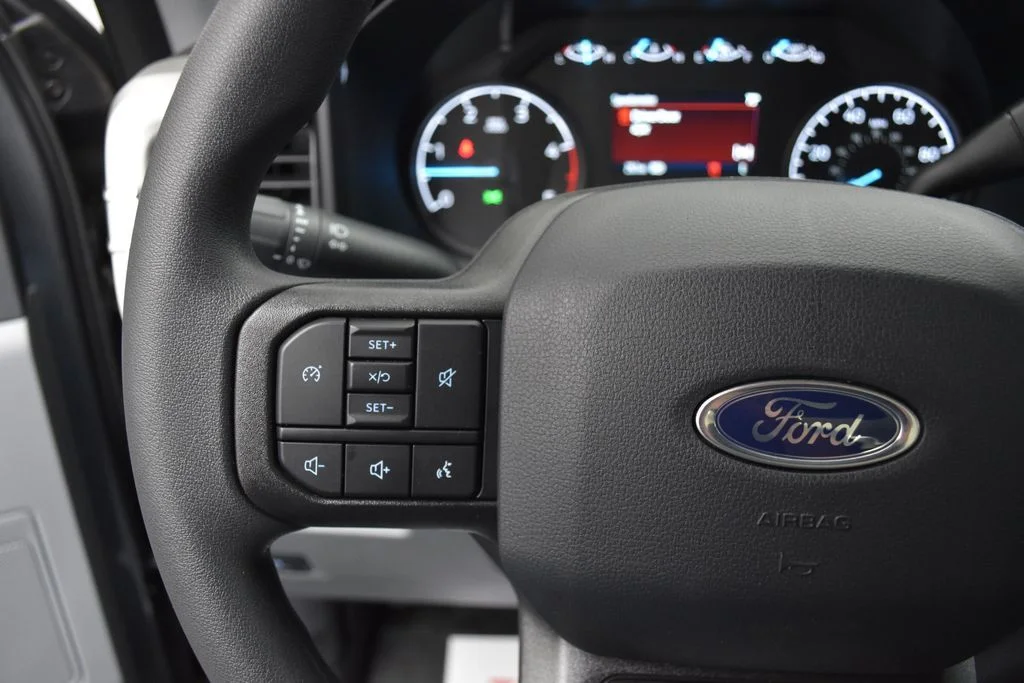 New 2025 Gray Ford XL image 10