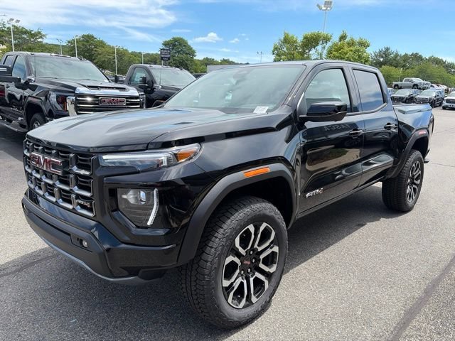2026 GMC Canyon AT4 - Photo 7