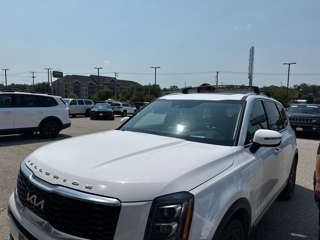 Used 2022 White Kia SX image 4